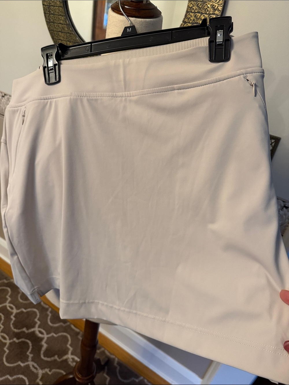 NEW with tags 32 CoolWomen’s Active Skort in Light Cream - large nice stretch
